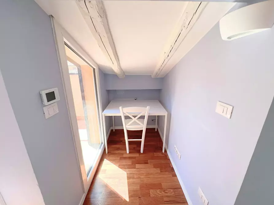 Immagine 9 di Appartamento in affitto  in Via de' Castagnoli a Bologna