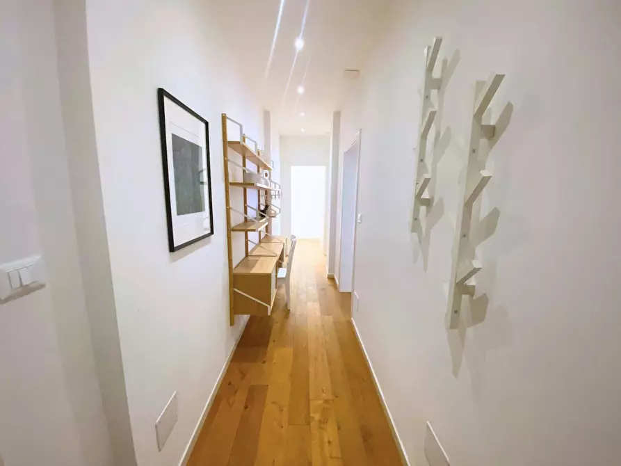 Immagine 5 di Appartamento in affitto  in Via dell'Indipendenza a Bologna