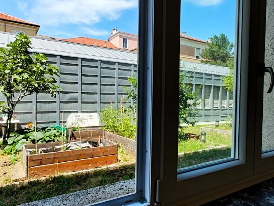 Immagine 2 di Camera in affitto  in Via Oddino Morgari a Torino