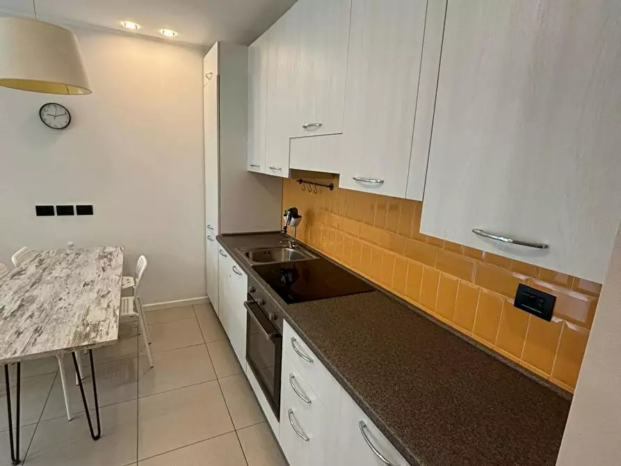 Immagine 4 di Appartamento in affitto  in Via Alfonso Capecelatro a Milano