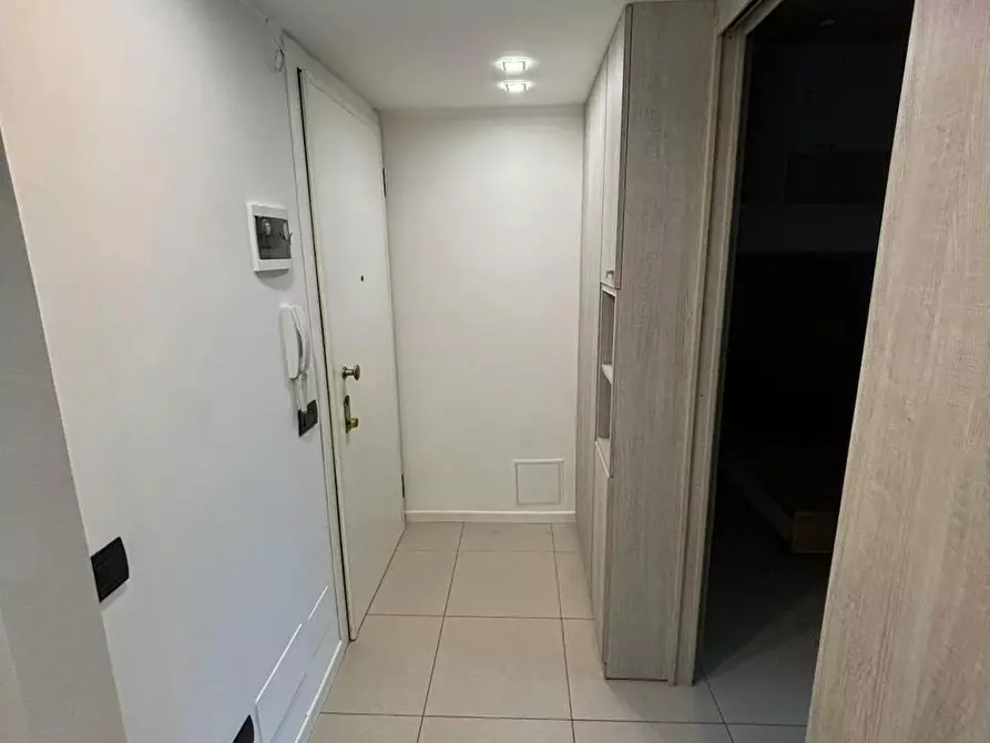 Immagine 5 di Appartamento in affitto  in Via Alfonso Capecelatro a Milano