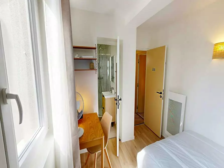Immagine 2 di Camera in affitto  in Rue Lally-Tollendal a Paris