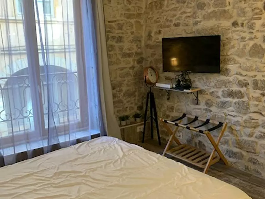 Immagine 4 di Appartamento in affitto  in Rue Saint-Georges a Lyon 05
