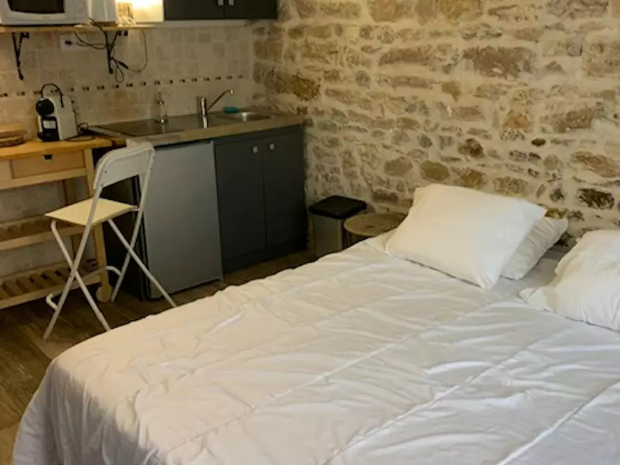 Immagine 2 di Appartamento in affitto  in Rue Saint-Georges a Lyon 05