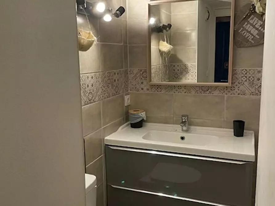 Immagine 8 di Appartamento in affitto  in Rue Saint-Georges a Lyon 05