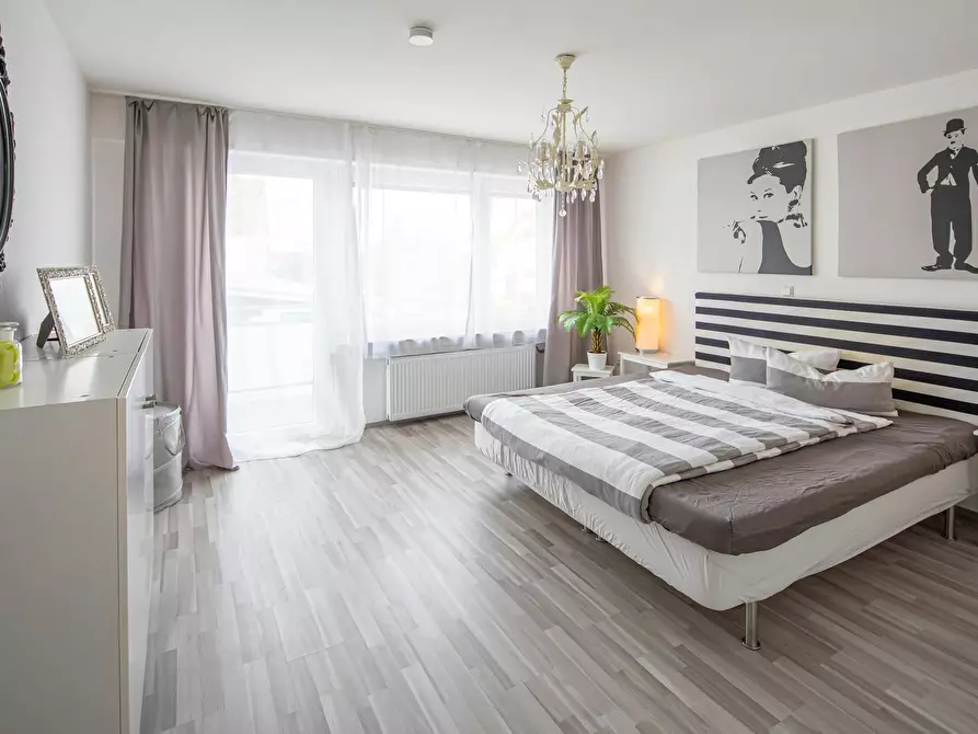 Immagine 8 di Appartamento in affitto  in Asperger Straße a Stuttgart Stammheim