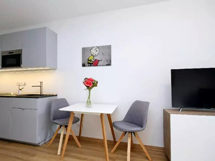 Immagine 1 di Appartamento in affitto  in Hansaring a Köln