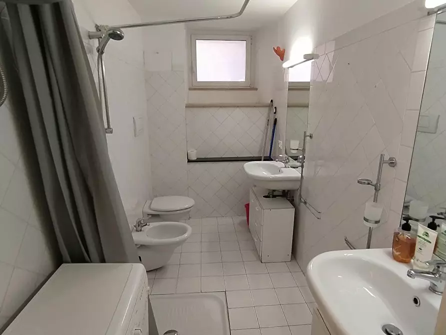 Immagine 5 di Appartamento in affitto  in Via Paolo Maria Martinez a Roma