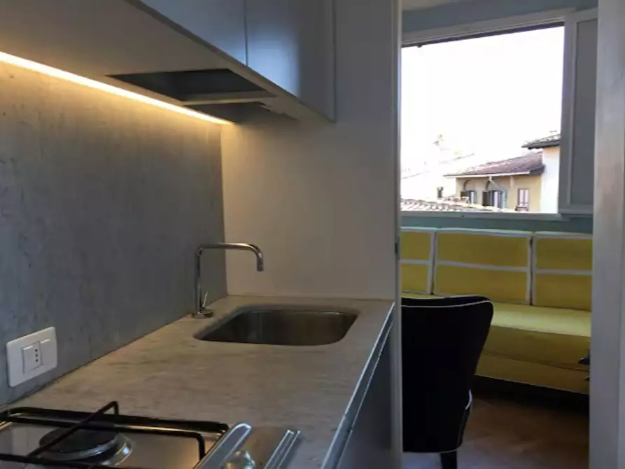 Immagine 10 di Appartamento in affitto  in Via della Vigna Nuova a Firenze