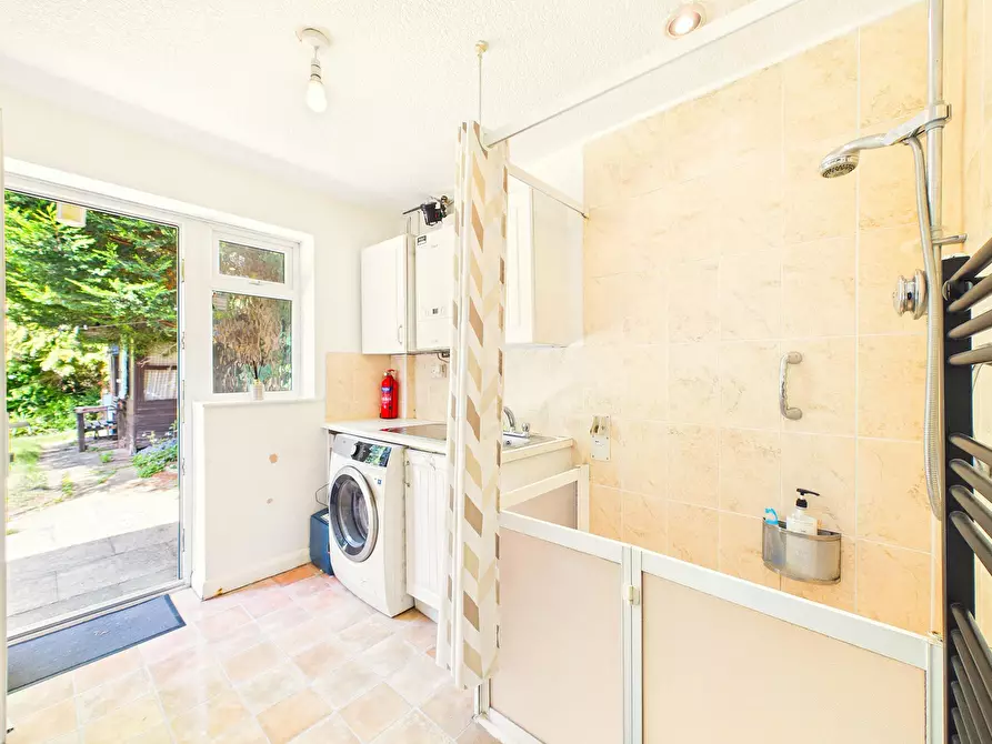 Immagine 5 di Casa indipendente in affitto  in Saint David's Crescent a Oadby