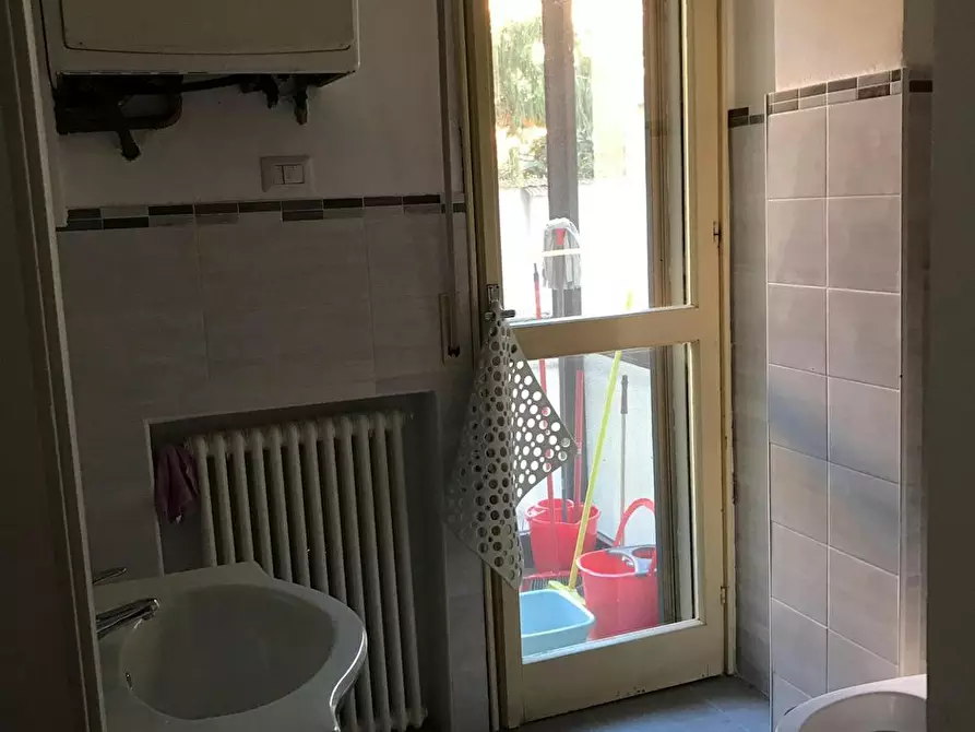 Immagine 5 di Camera in affitto  in Via Renata di Francia a Ferrara