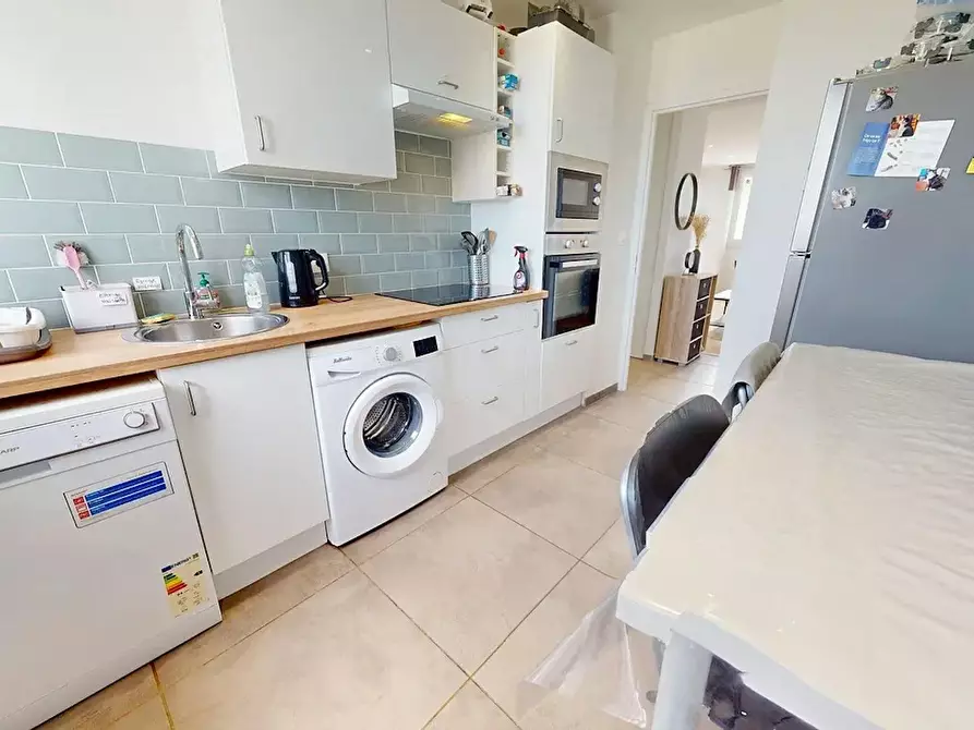 Immagine 3 di Camera in affitto  in Allée des Cèdres a Villeurbanne