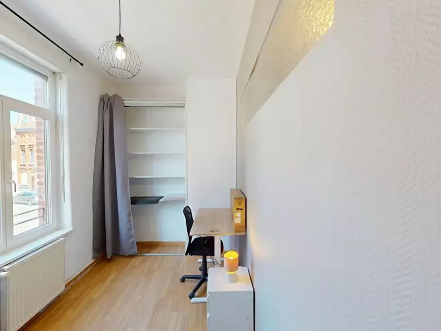 Immagine 5 di Camera in affitto  in Parvis Saint-Jean Baptiste a Roubaix