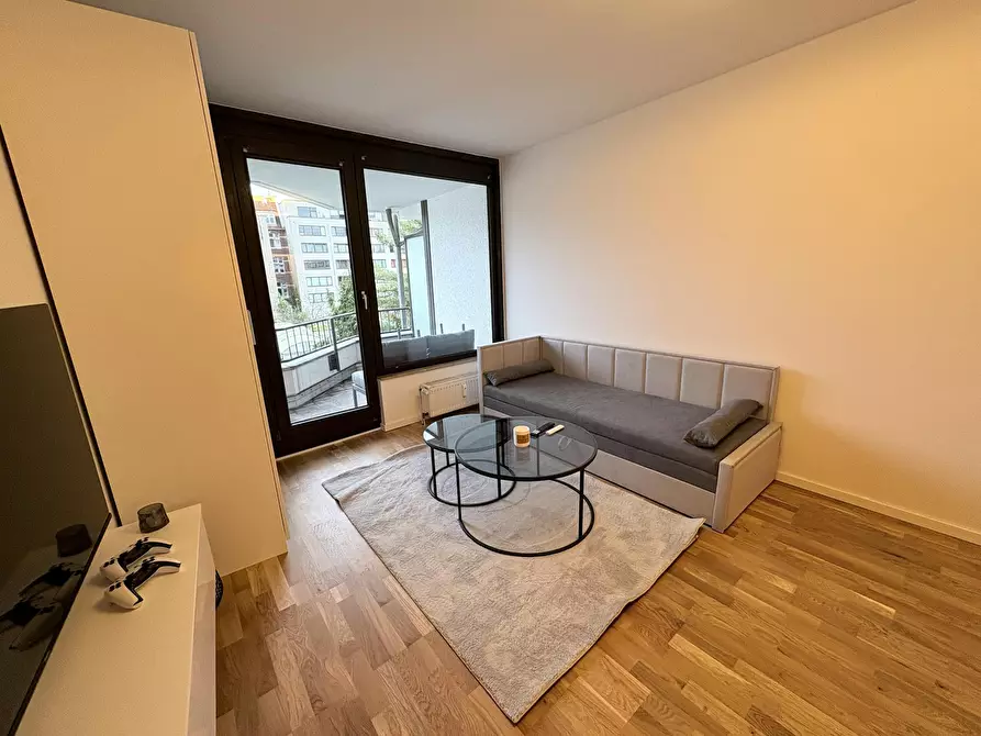 Immagine 6 di Appartamento in affitto  in Genter Straße a Köln