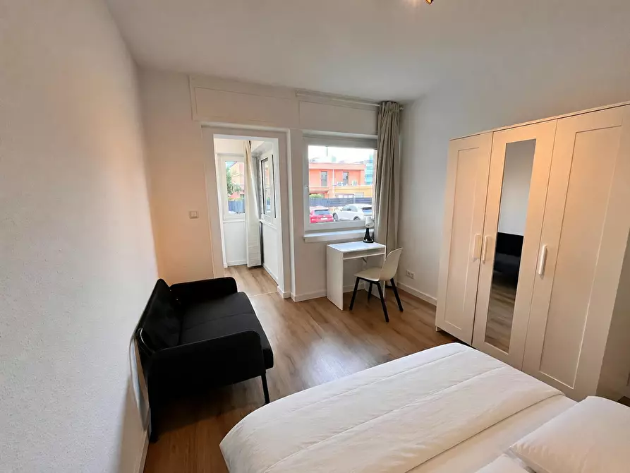 Immagine 5 di Camera in affitto  in Heinrich-Hoffmann-Straße a Frankfurt am Main