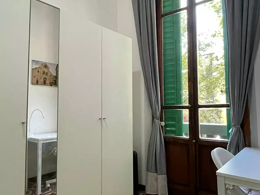 Immagine 5 di Camera in affitto  in Viale dei Mille a Firenze
