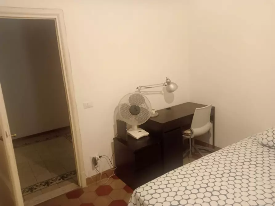 Immagine 5 di Camera in affitto  in Viale dei Mille a Firenze