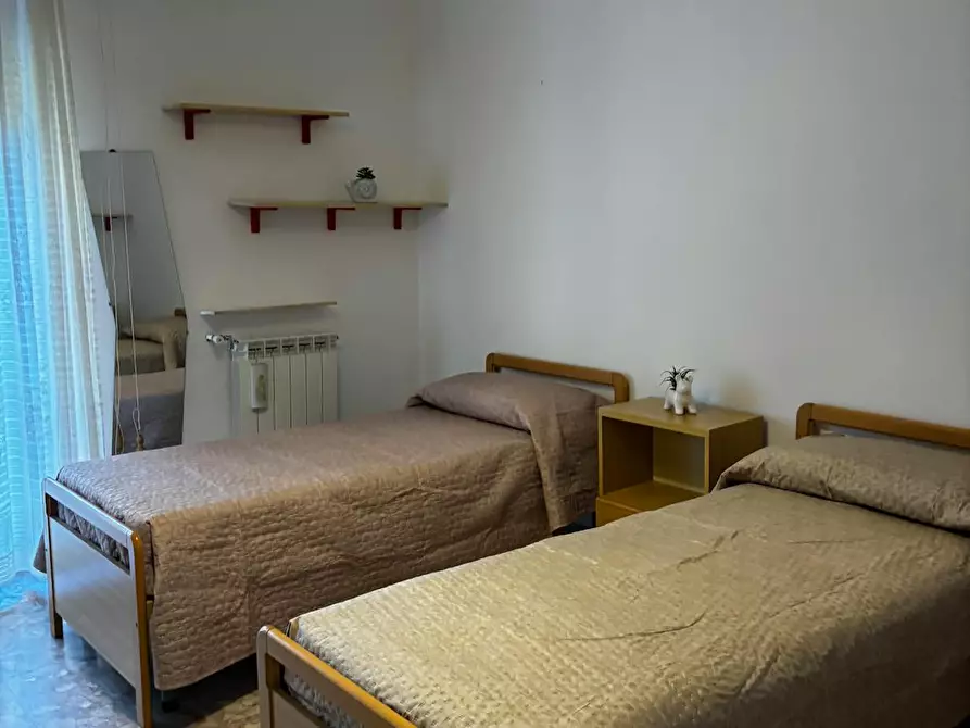 Immagine 4 di Camera in affitto  in Via Ferrarecce a Caserta