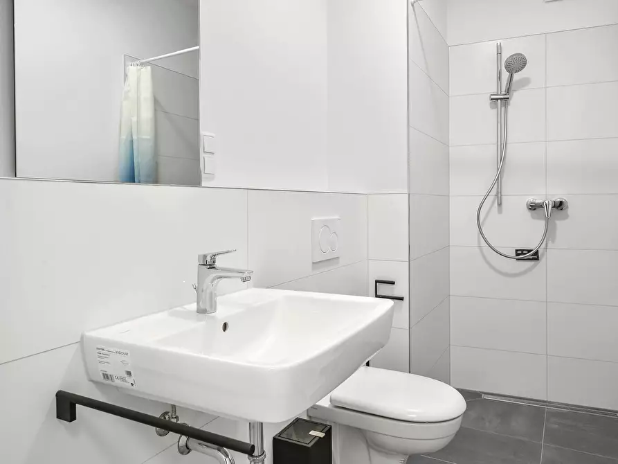 Immagine 5 di Appartamento in affitto  in Rathenaustraße a Berlin