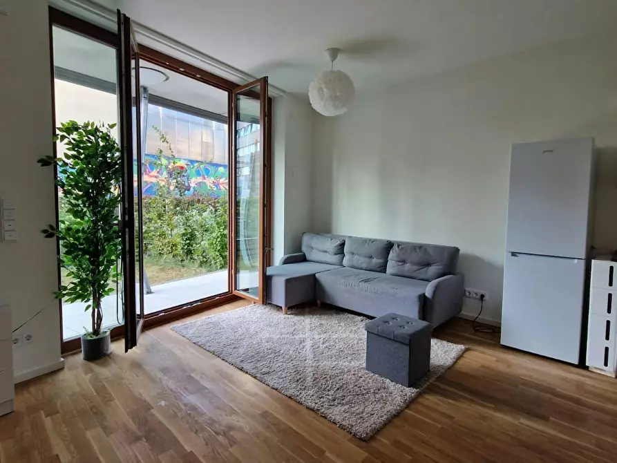 Immagine 1 di Appartamento in affitto  in Mühlenstraße a Berlin