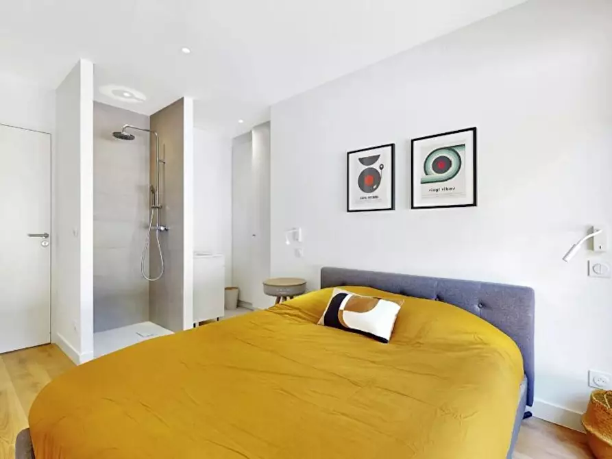 Immagine 3 di Camera in affitto  in Rue Jean-Jacques Rousseau a Oullins