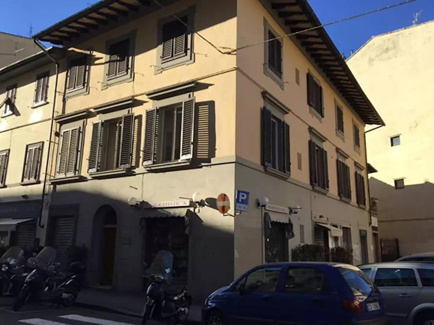 Immagine 10 di Camera condivisa in affitto  in Via Vittorio Emanuele II a Firenze