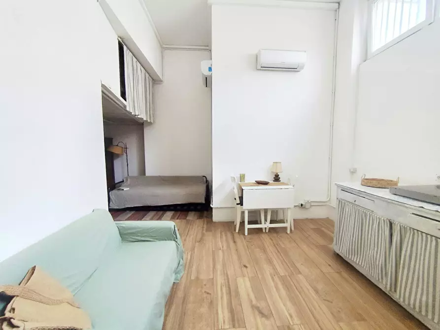 Immagine 5 di Appartamento in affitto  in Via Santa Maria Rossa a Milano