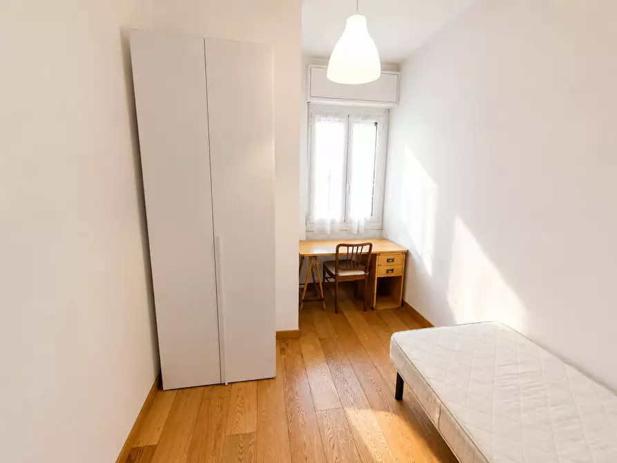 Immagine 1 di Camera in affitto  in Via Privata Angera a Milano