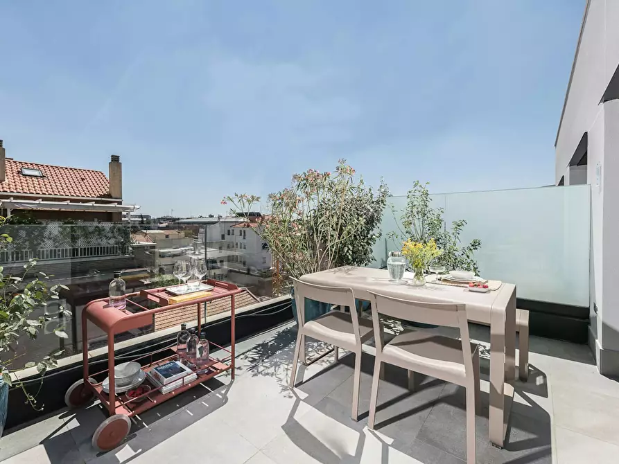 Immagine 10 di Appartamento in affitto  in Calle de Colomer a Madrid