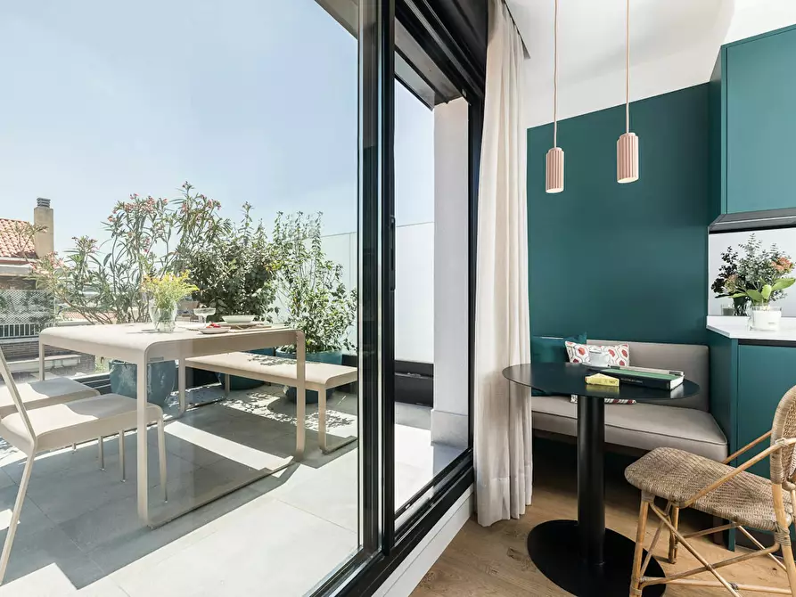 Immagine 6 di Appartamento in affitto  in Calle de Colomer a Madrid