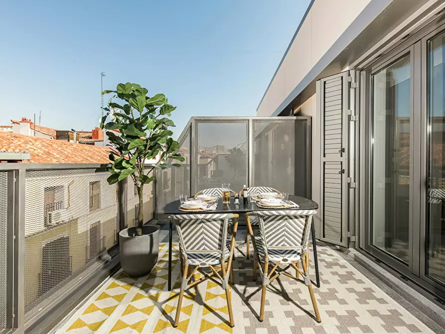 Immagine 3 di Appartamento in affitto  in Calle del Sombrerete a Madrid