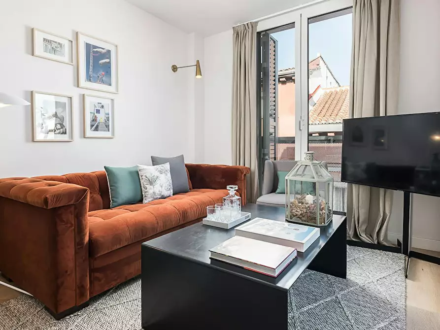 Immagine 1 di Appartamento in affitto  in Calle del Sombrerete a Madrid