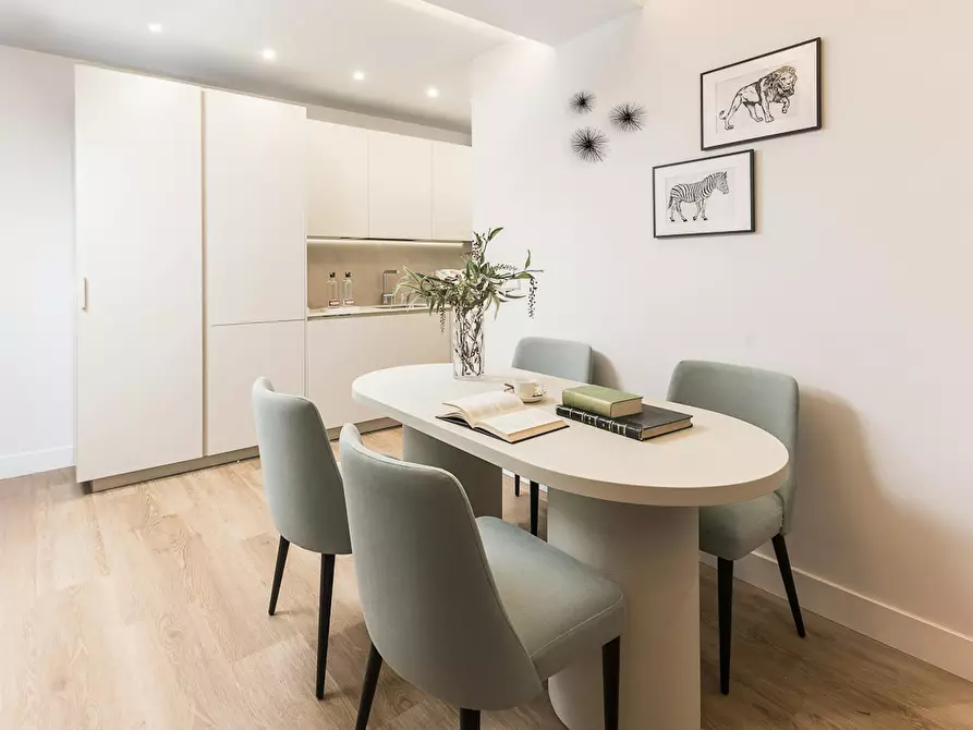 Immagine 9 di Appartamento in affitto  in Calle de San Blas a Madrid