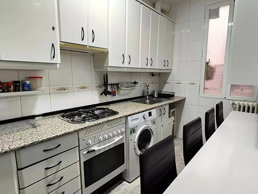 Immagine 9 di Camera in affitto  in Calle de Gaztambide a Madrid