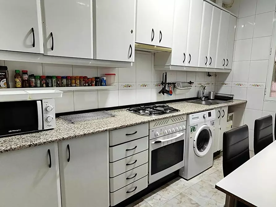 Immagine 7 di Camera in affitto  in Calle de Gaztambide a Madrid
