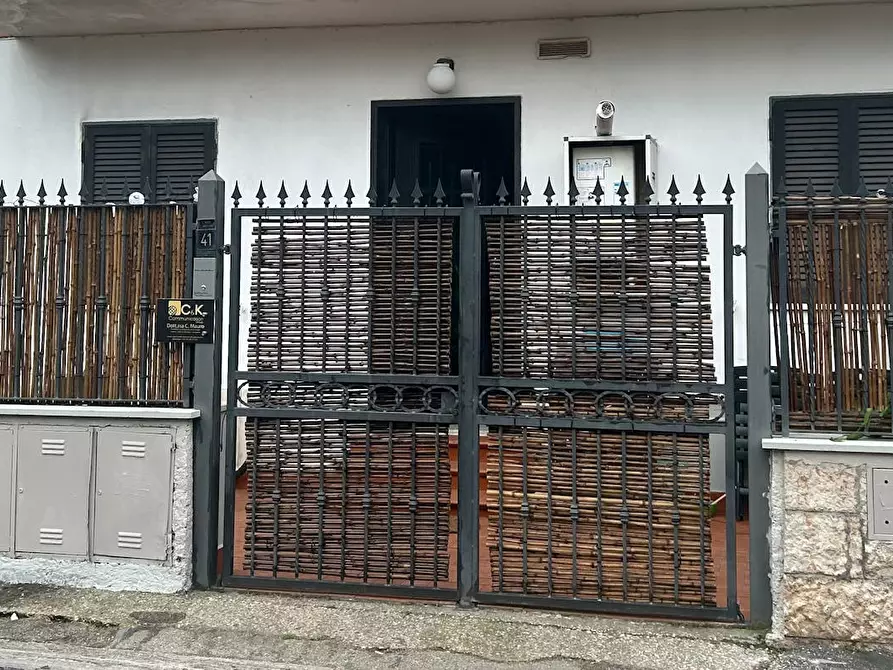 Immagine 4 di Casa indipendente in affitto  in Via Giacomo della Marca a Roma