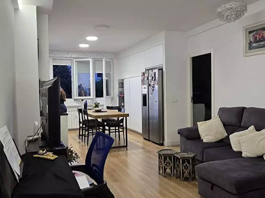 Immagine 10 di Camera in affitto  in Calle de Josefa Valcárcel a Madrid