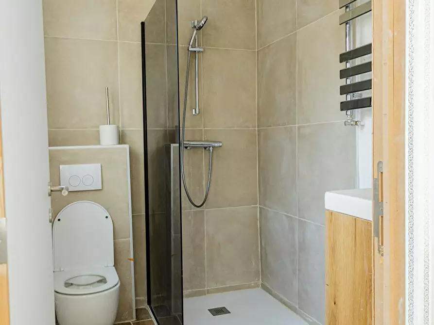 Immagine 10 di Casa indipendente in affitto  in Rue du Commerce a Montignies-Sur-Sambre