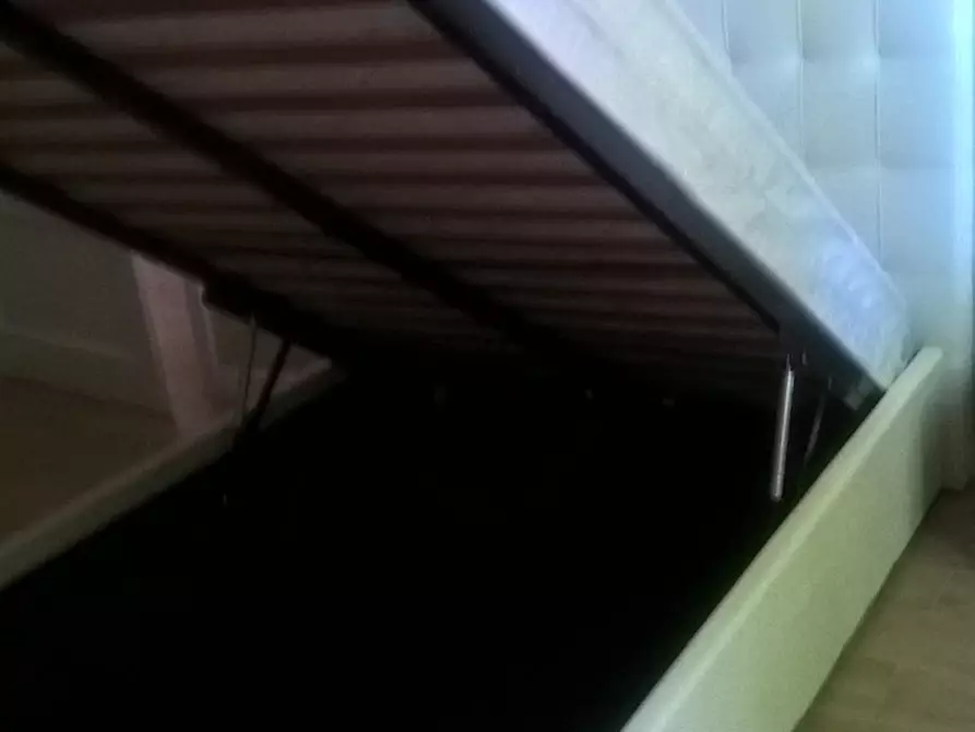 Immagine 6 di Camera in affitto  in Via Rimesse a Bologna