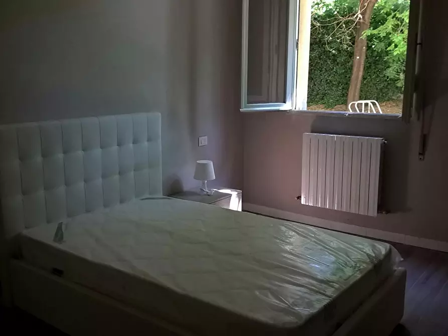 Immagine 1 di Camera in affitto  in Via Rimesse a Bologna