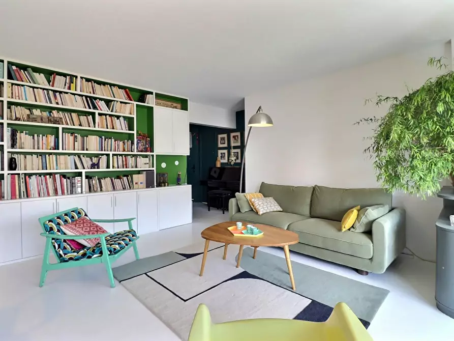 Immagine 1 di Appartamento in affitto  in Rue Pelée a Paris