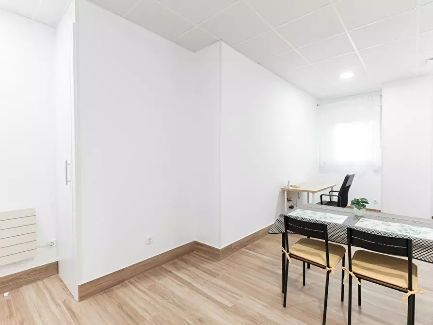 Immagine 6 di Appartamento in affitto  in Calle de San Manuel a Madrid