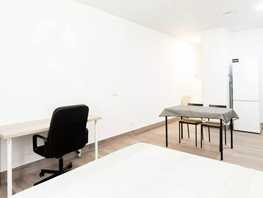 Immagine 5 di Appartamento in affitto  in Calle de San Manuel a Madrid