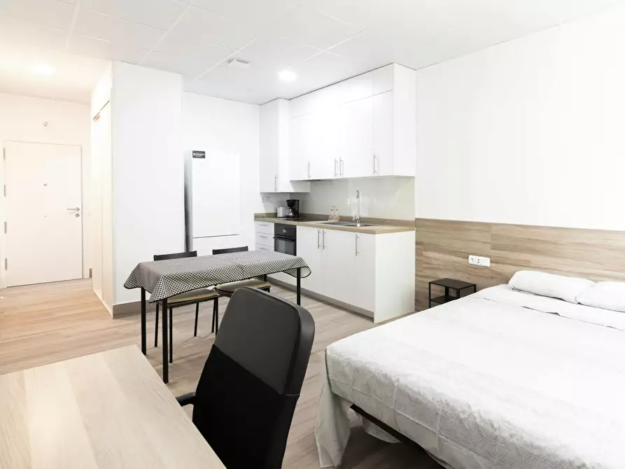 Immagine 2 di Appartamento in affitto  in Calle de San Manuel a Madrid