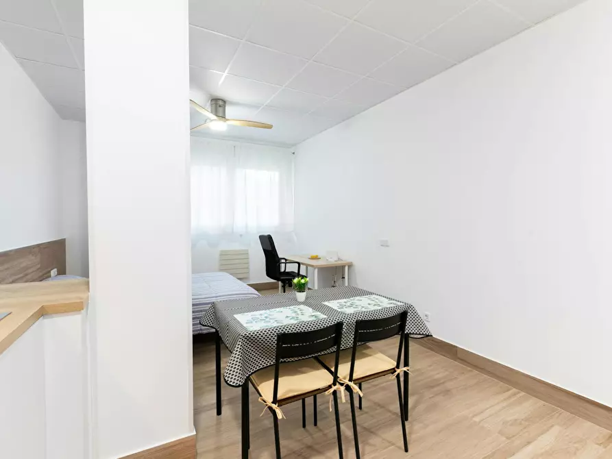 Immagine 6 di Appartamento in affitto  in Calle de San Manuel a Madrid