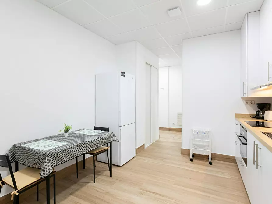 Immagine 1 di Appartamento in affitto  in Calle de San Manuel a Madrid
