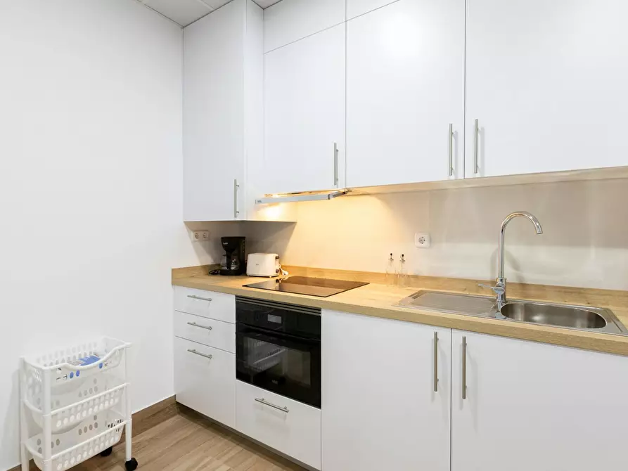 Immagine 5 di Appartamento in affitto  in Calle de San Manuel a Madrid