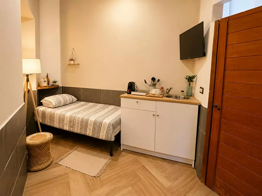 Immagine 10 di Appartamento in affitto  in Piazza Principe Umberto a Napoli