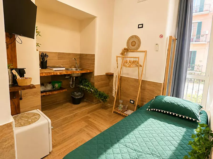 Immagine 1 di Appartamento in affitto  in Piazza Principe Umberto a Napoli