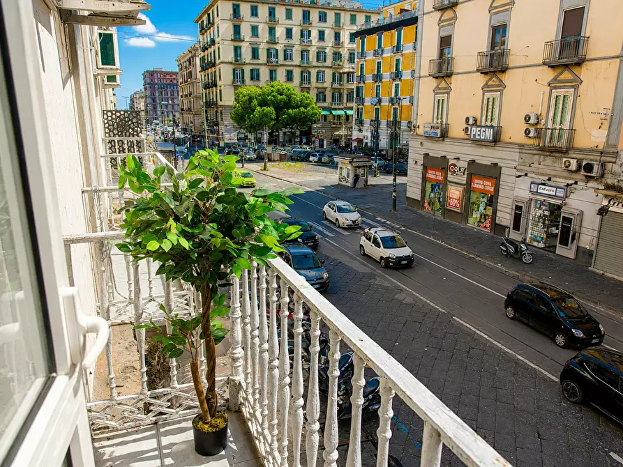 Immagine 2 di Appartamento in affitto  in Piazza Principe Umberto a Napoli